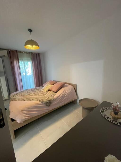 Maison 3Chambres ,Climatisee Nimes Ngoại thất bức ảnh