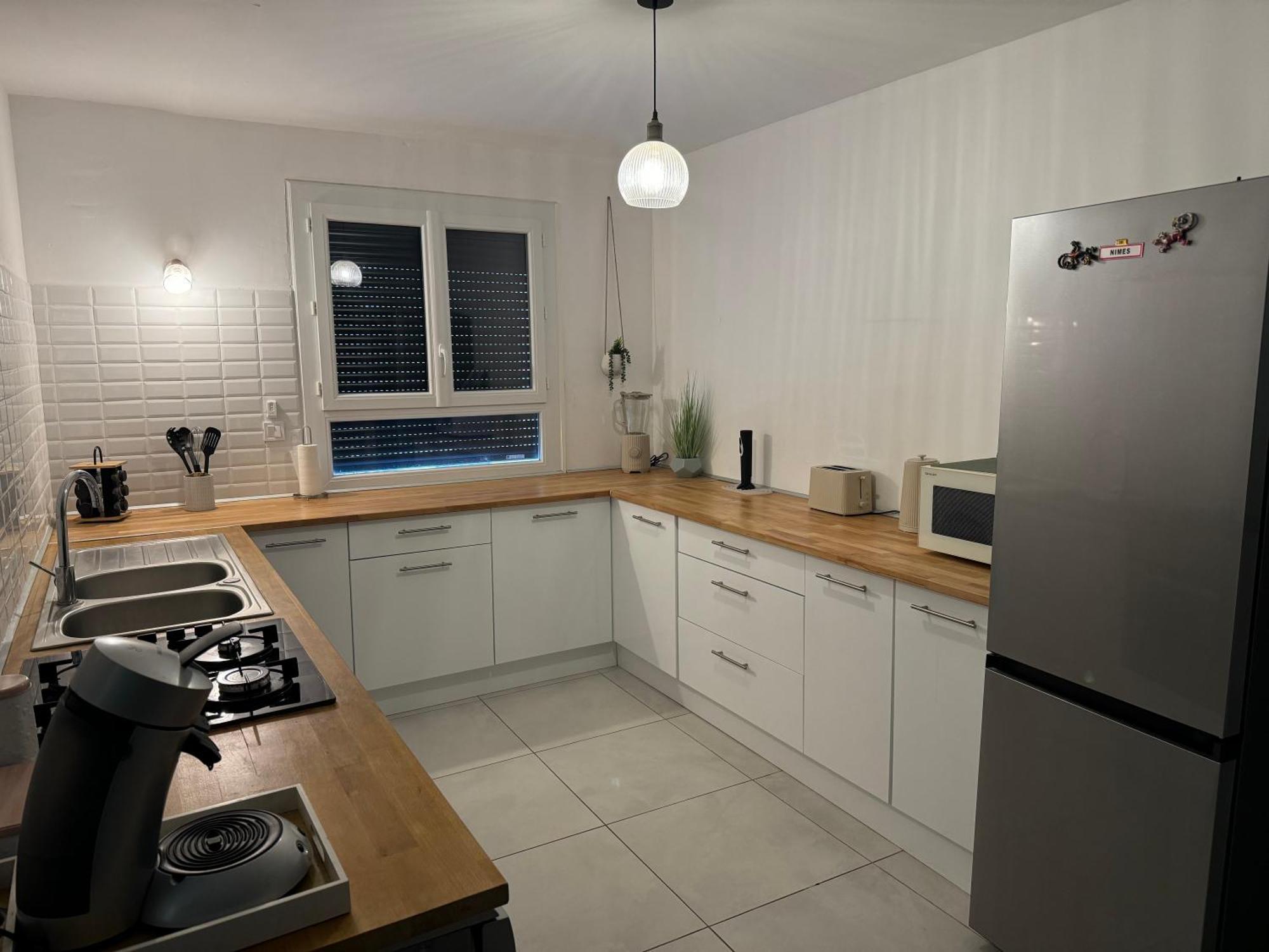 Maison 3Chambres ,Climatisee Nimes Ngoại thất bức ảnh